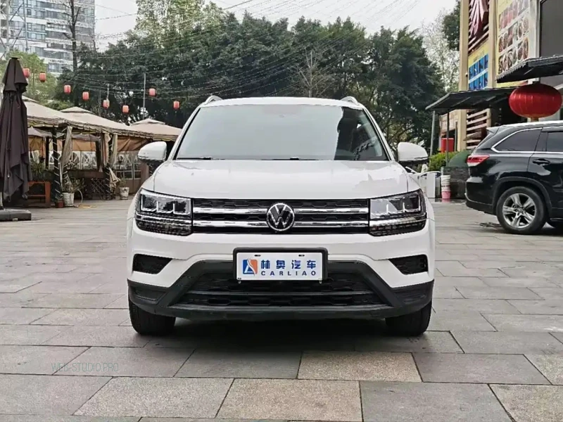 VOLKSWAGEN THARU