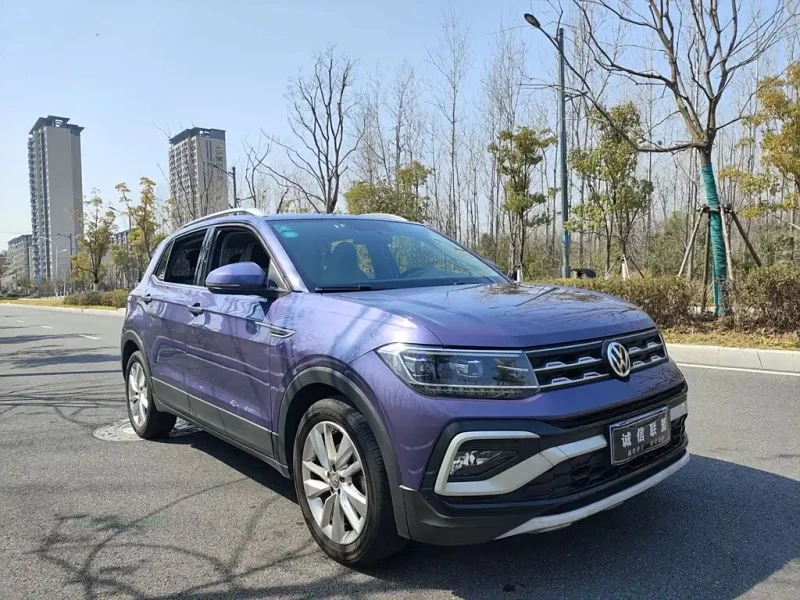 VOLKSWAGEN T-CROSS