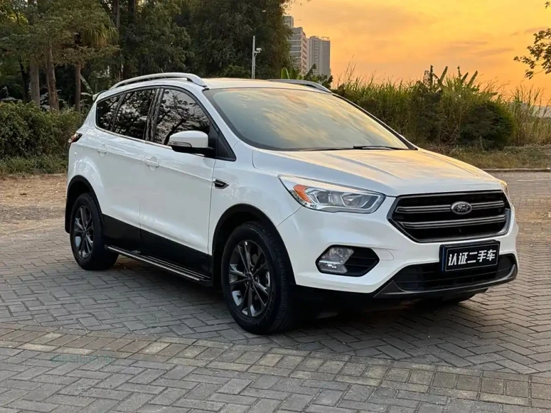 FORD ESCAPE