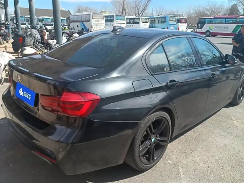 BMW 3-SERIES