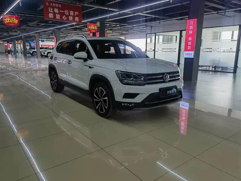 VOLKSWAGEN THARU