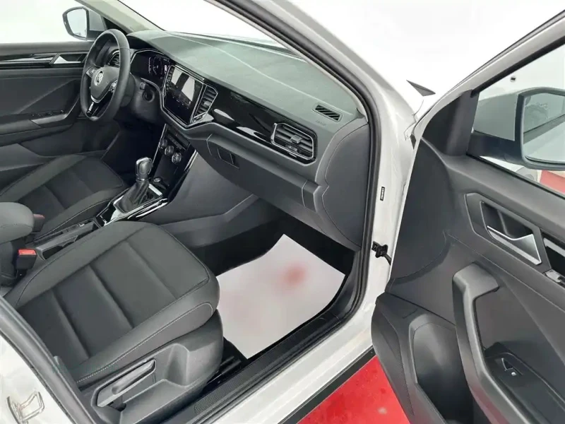 VOLKSWAGEN T-ROC TANGE