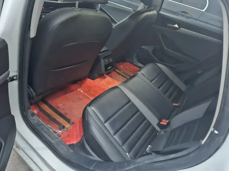 VOLKSWAGEN SAGITAR