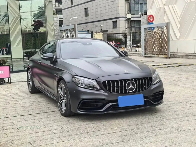 MERCEDES BENZ C-CLASS AMG