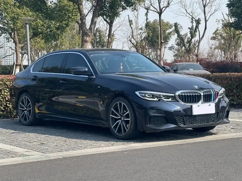 BMW 3-SERIES