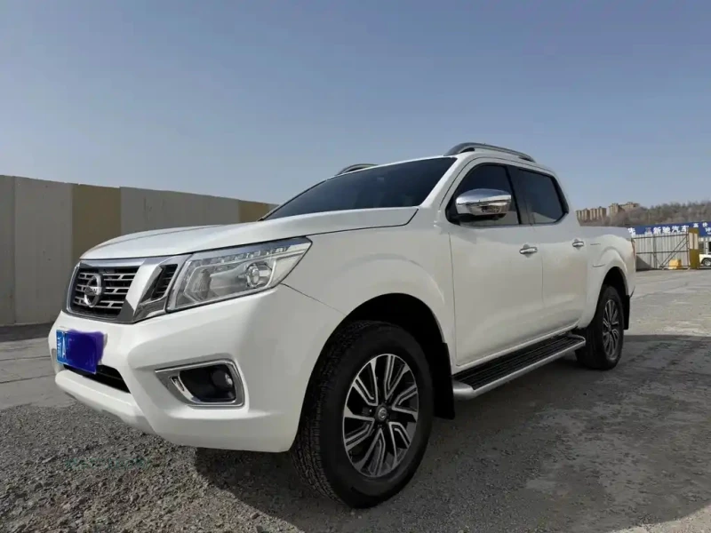 NISSAN NAVARA