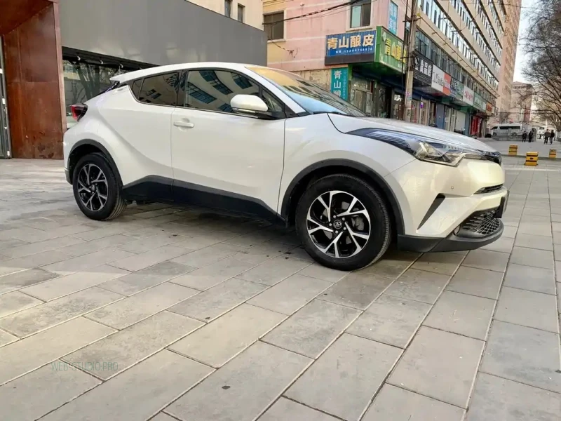 TOYOTA C-HR