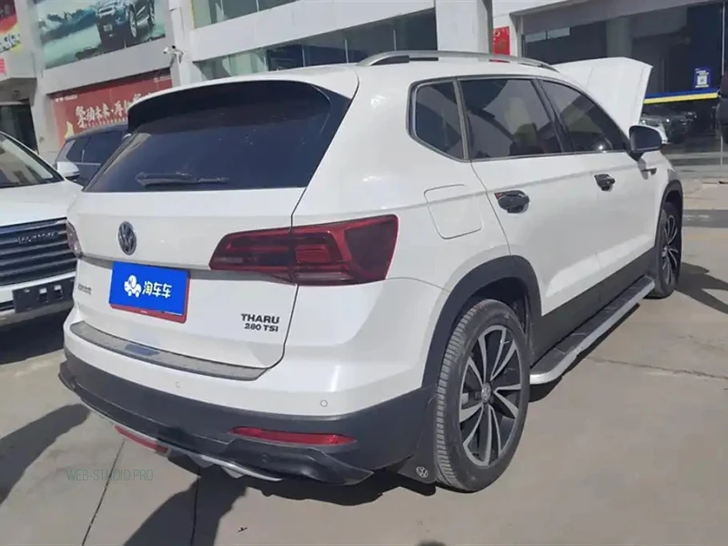 VOLKSWAGEN THARU