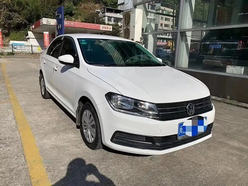 VOLKSWAGEN SANTANA