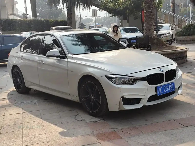 BMW 3-SERIES