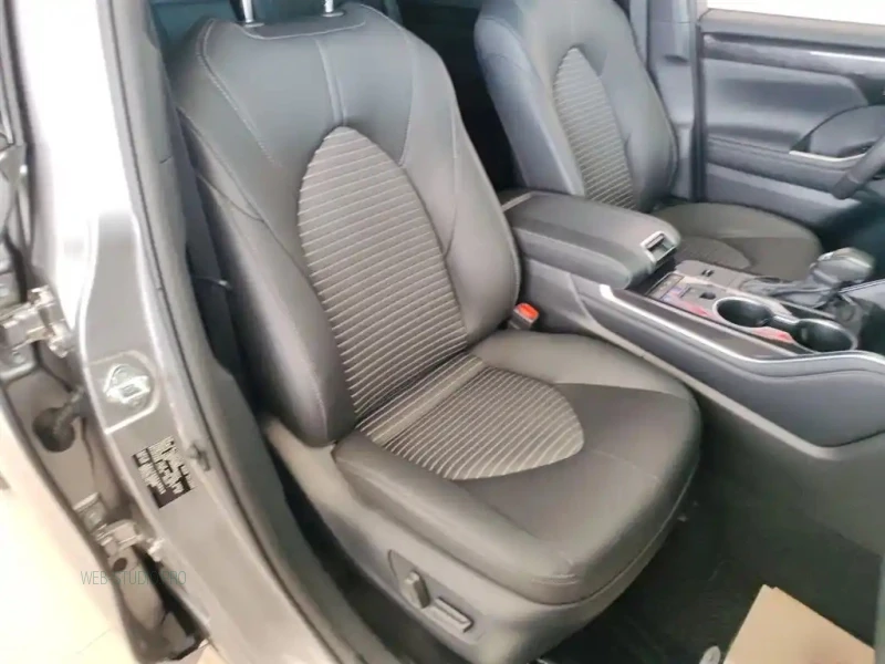 TOYOTA CROWN LUFANG