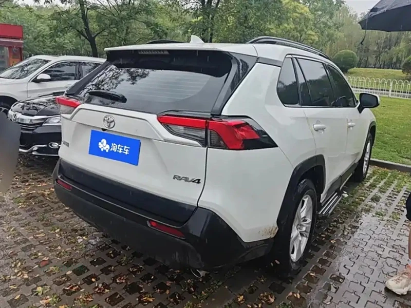 TOYOTA RAV4 RONGFANG