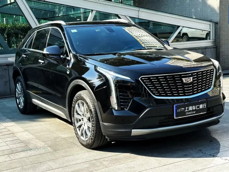 CADILLAC XT4