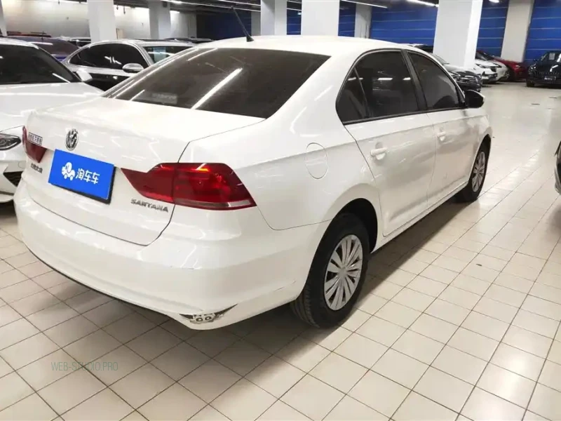 VOLKSWAGEN SANTANA