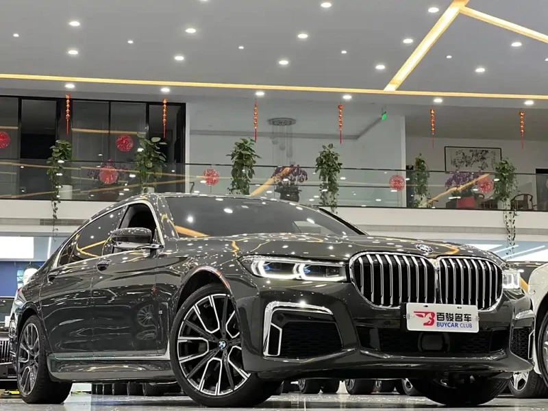 BMW 7-SERIES