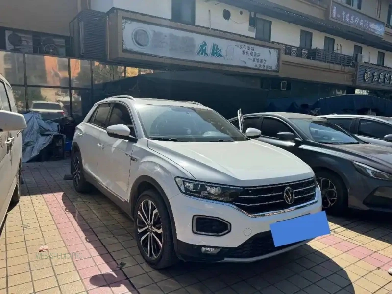 VOLKSWAGEN T-ROC TANGE