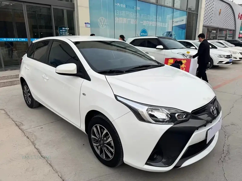 TOYOTA YARIS L DAZZLING