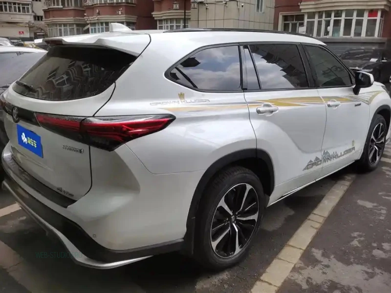 TOYOTA CROWN LUFANG