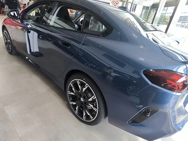 BMW 2-SERIES