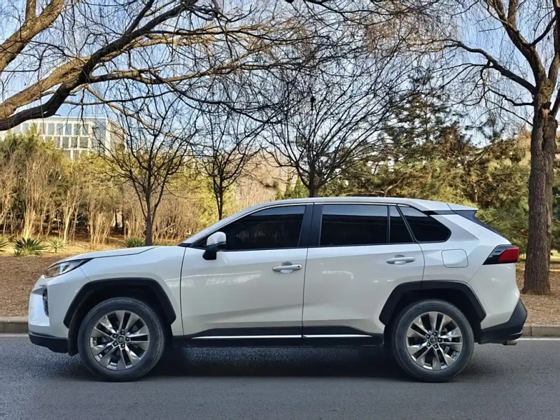 TOYOTA WILDLANDER
