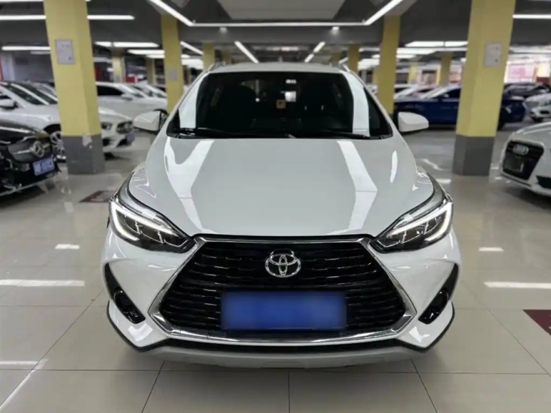 TOYOTA YARIS L DAZZLING