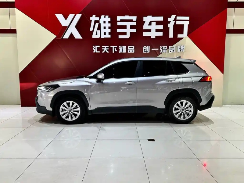 TOYOTA COROLLA CROSS