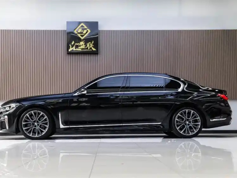 BMW 7-SERIES