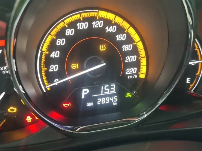 TOYOTA YARIS L DAZZLING