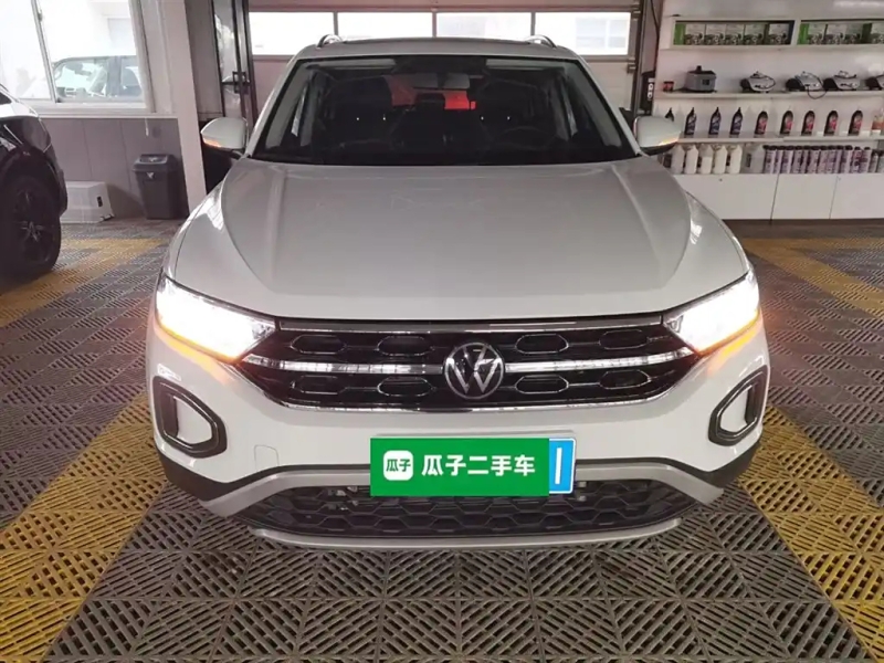 VOLKSWAGEN T-ROC TANGE