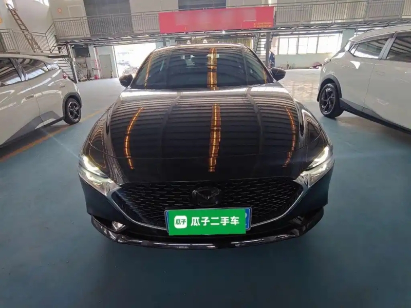 MAZDA 3 AXELA