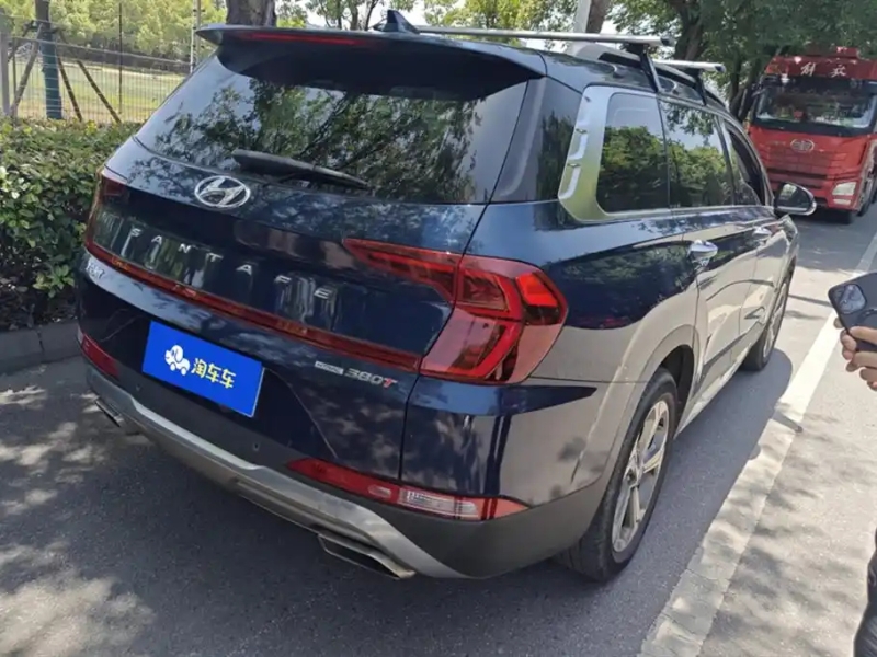 HYUNDAI SANTAFE