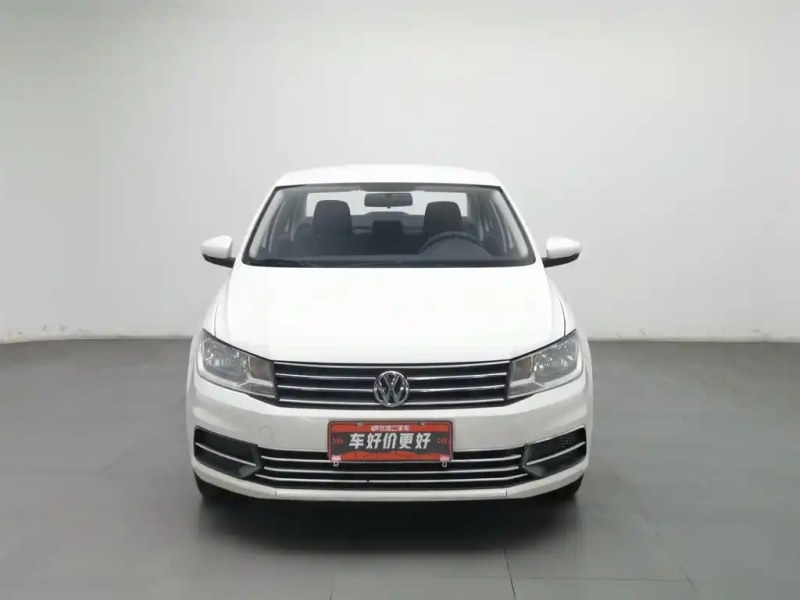 VOLKSWAGEN SANTANA
