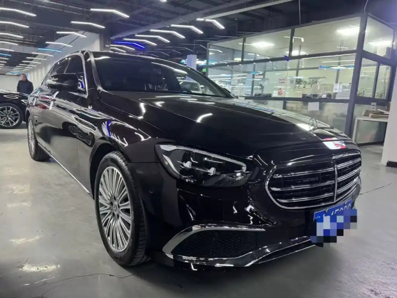MERCEDES BENZ E-CLASS