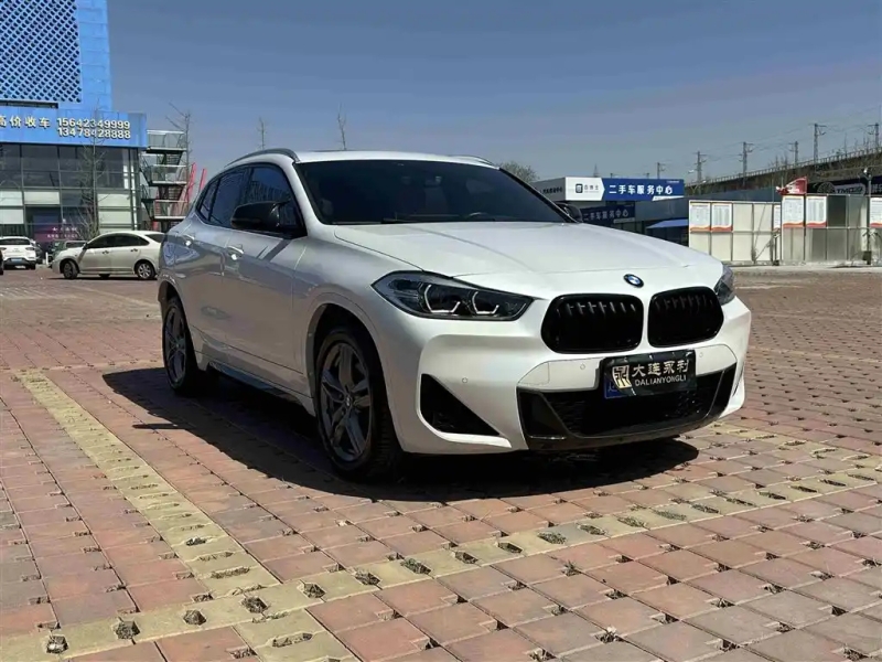 BMW X2