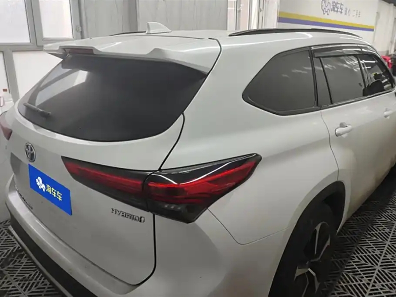 TOYOTA CROWN LUFANG