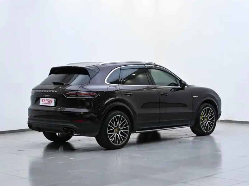 PORSCHE CAYENNE NEW ENERGY