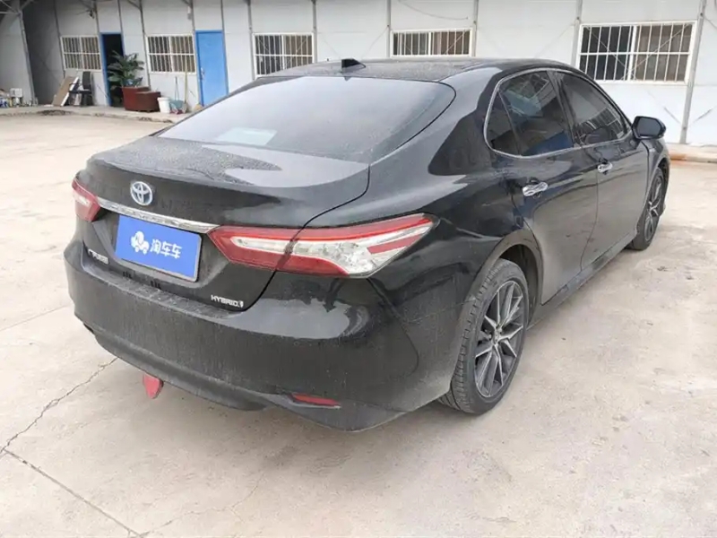 TOYOTA CAMRY