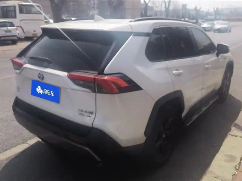 TOYOTA RAV4 RONGFANG