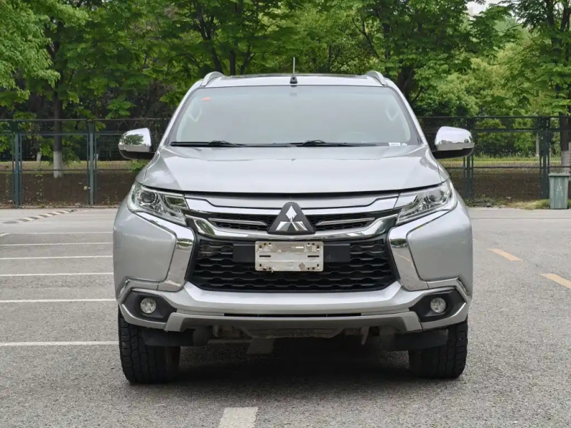 MITSUBISHI PAJERO.SPORT IMPORT