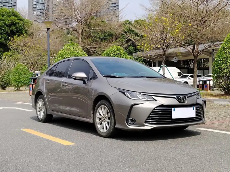 TOYOTA COROLLA
