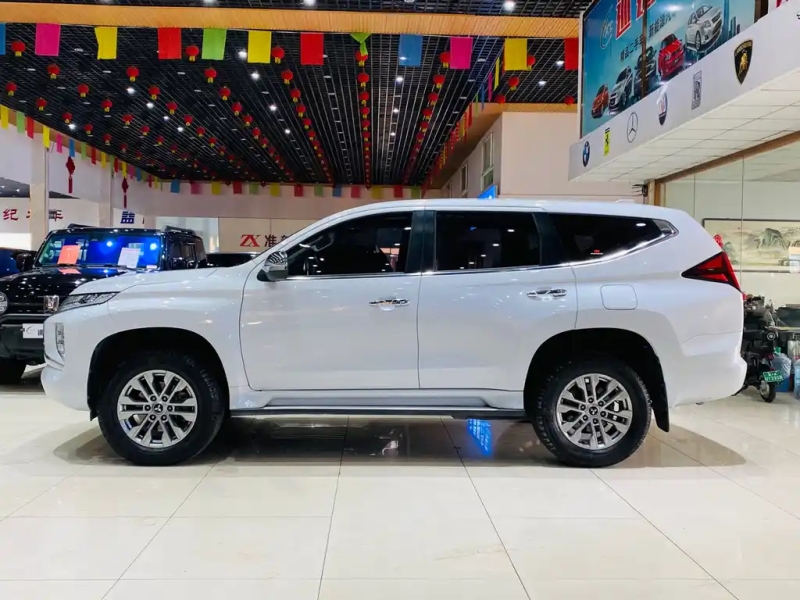 MITSUBISHI PAJERO.SPORT IMPORT