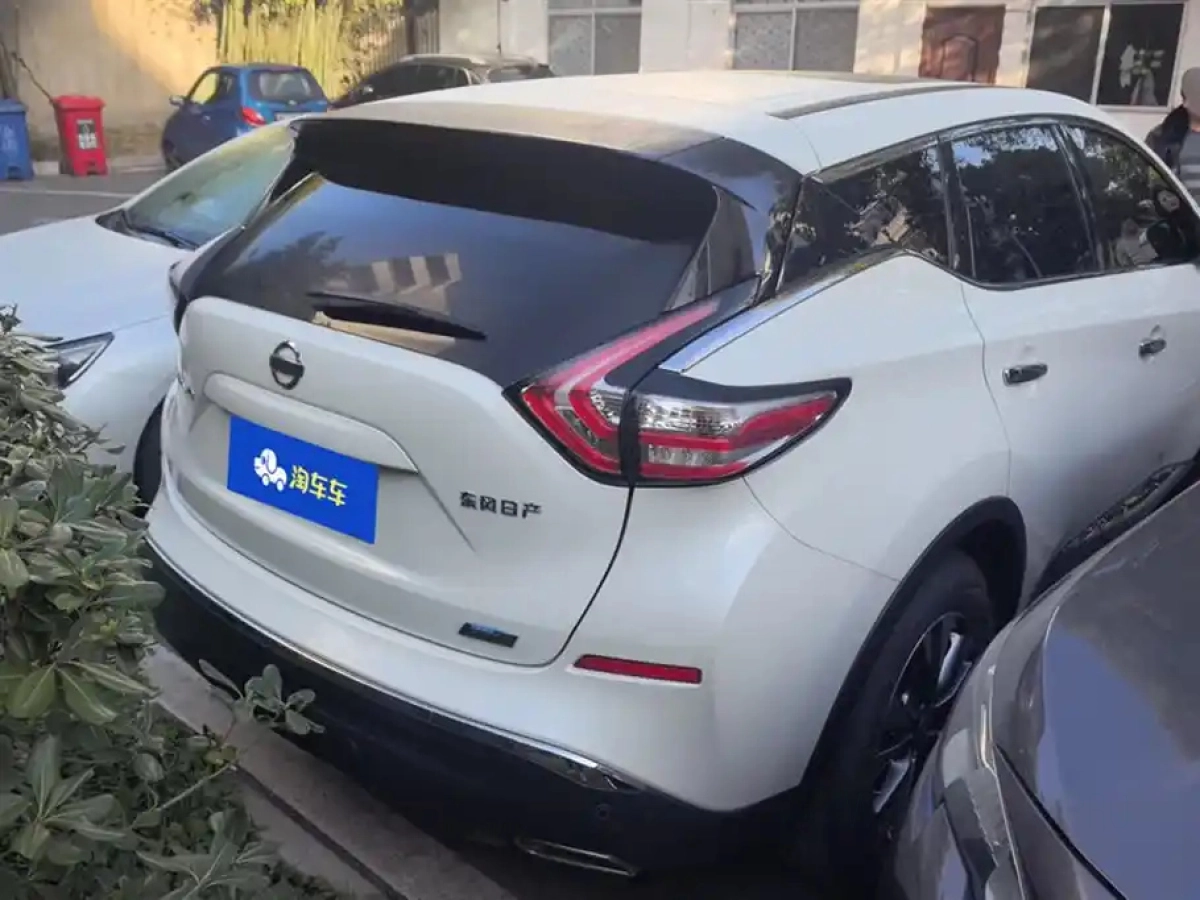 NISSAN MURANO