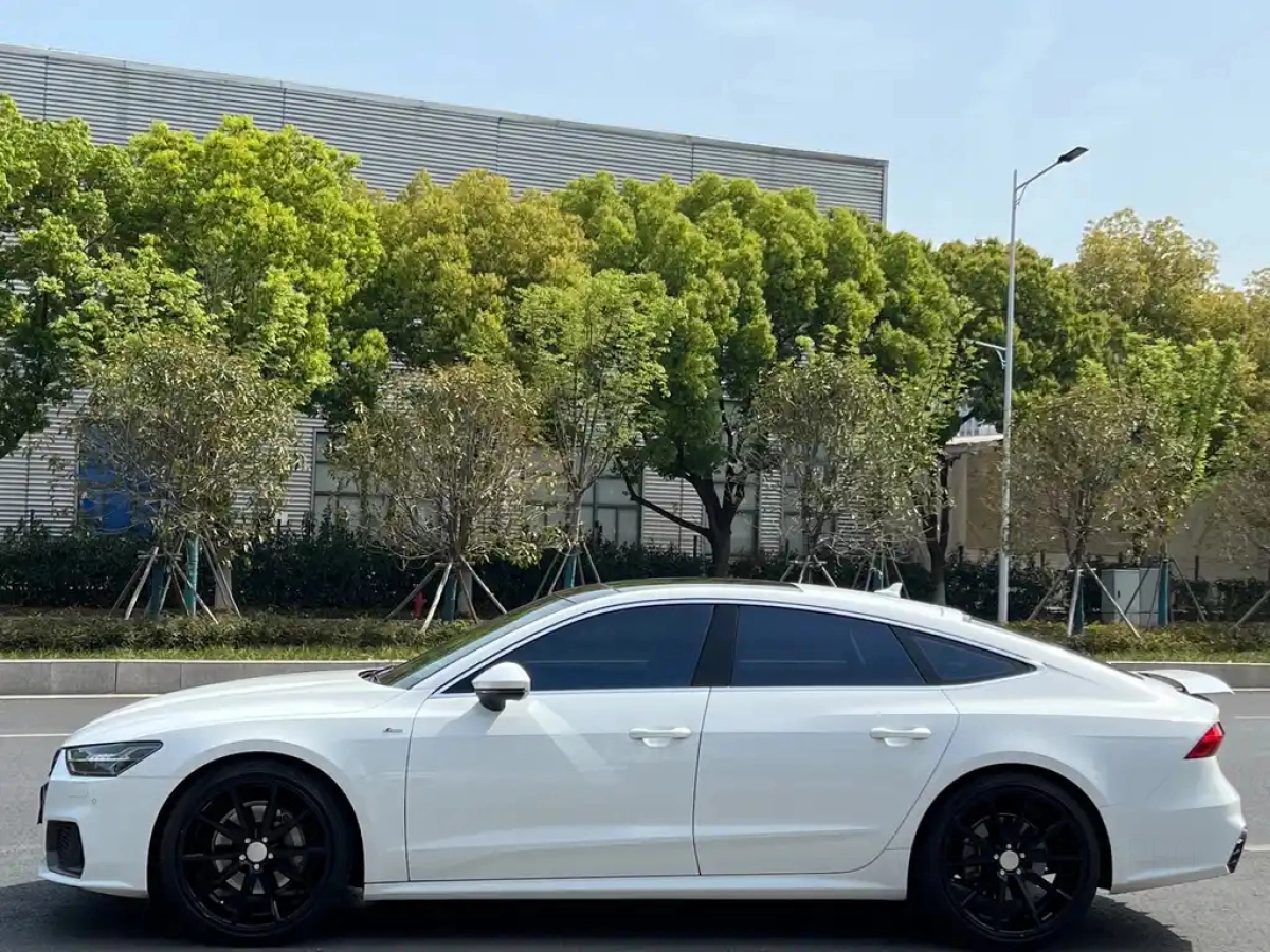 AUDI A7