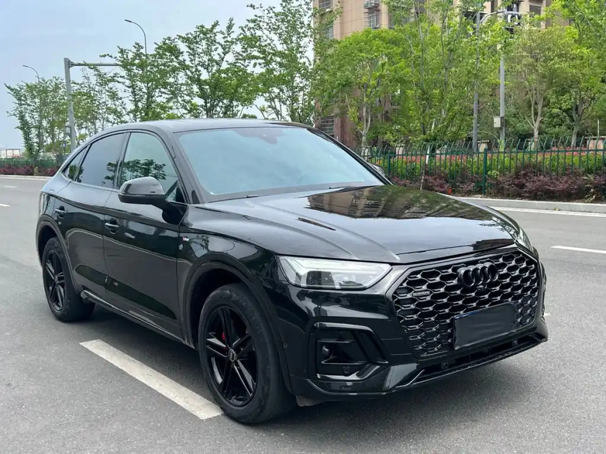 AUDI Q5L SPORTBACK