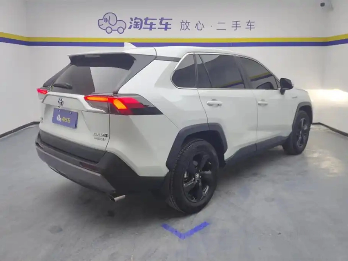 TOYOTA RAV4 RONGFANG