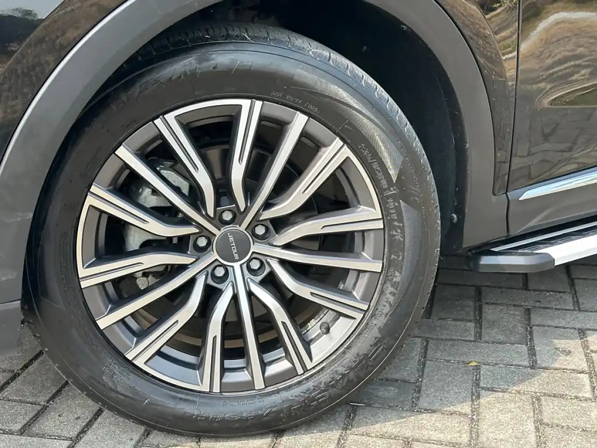 JETOUR X70 PLUS