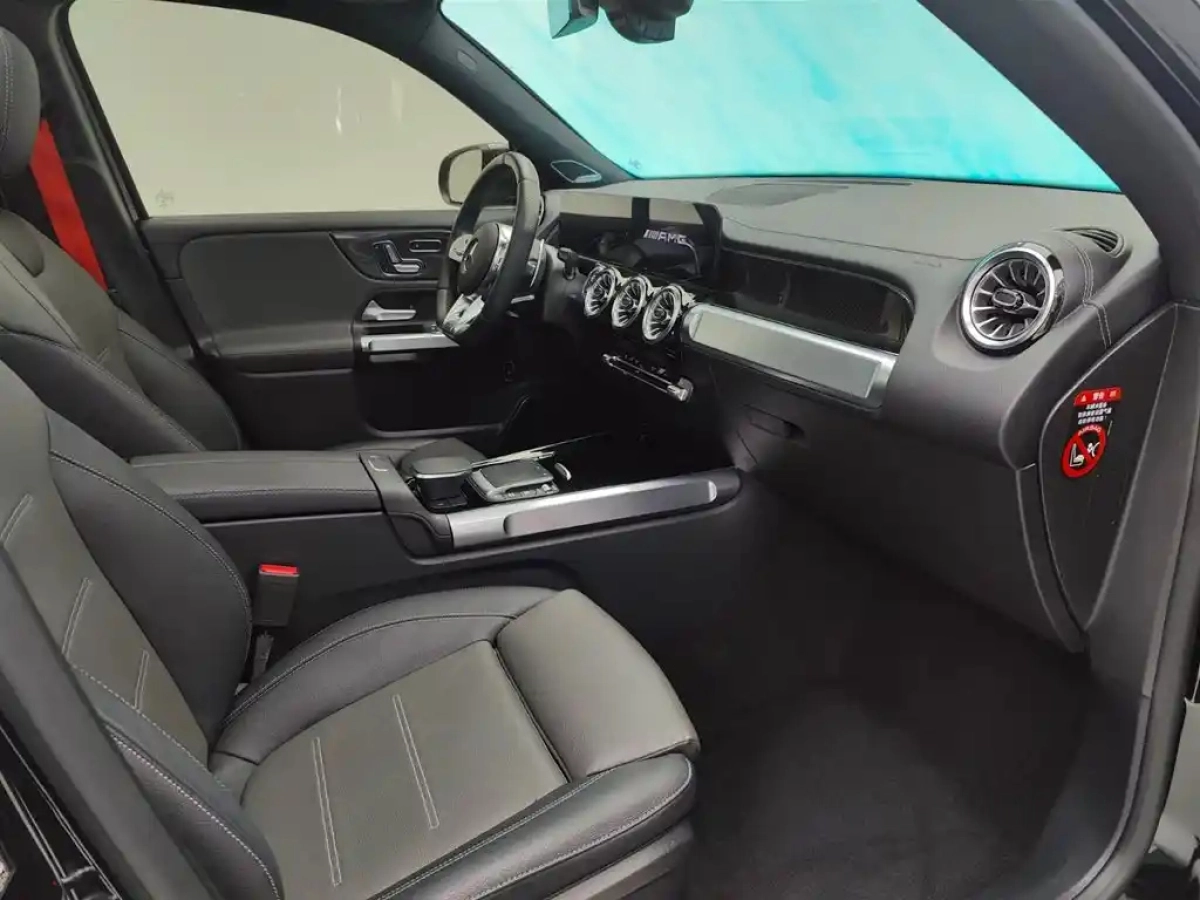 MERCEDES BENZ GLB AMG