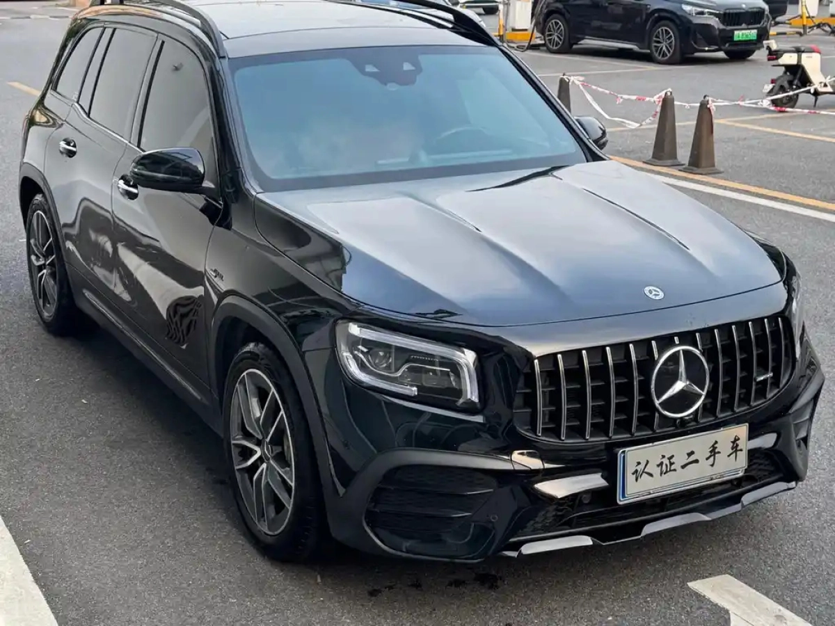 MERCEDES BENZ GLB AMG
