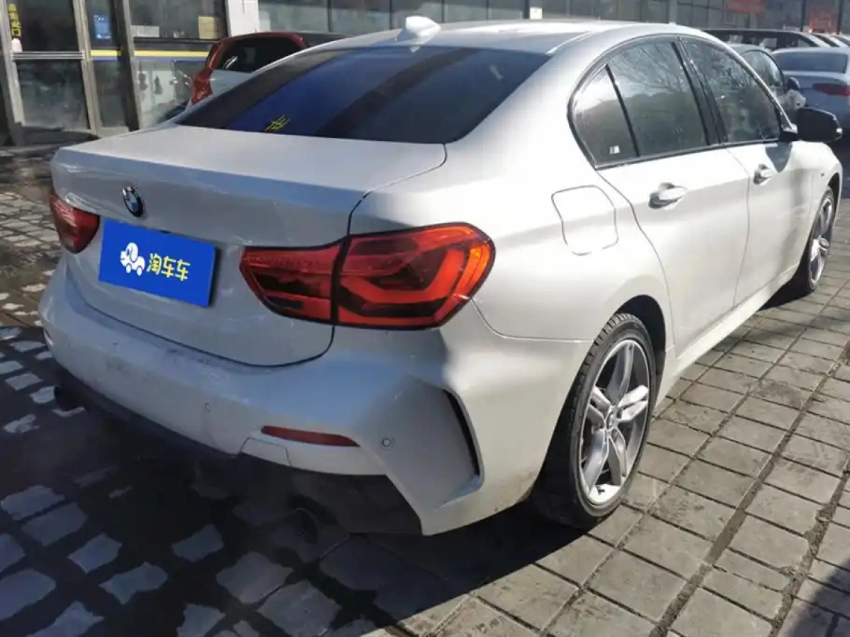 BMW 1-SERIES