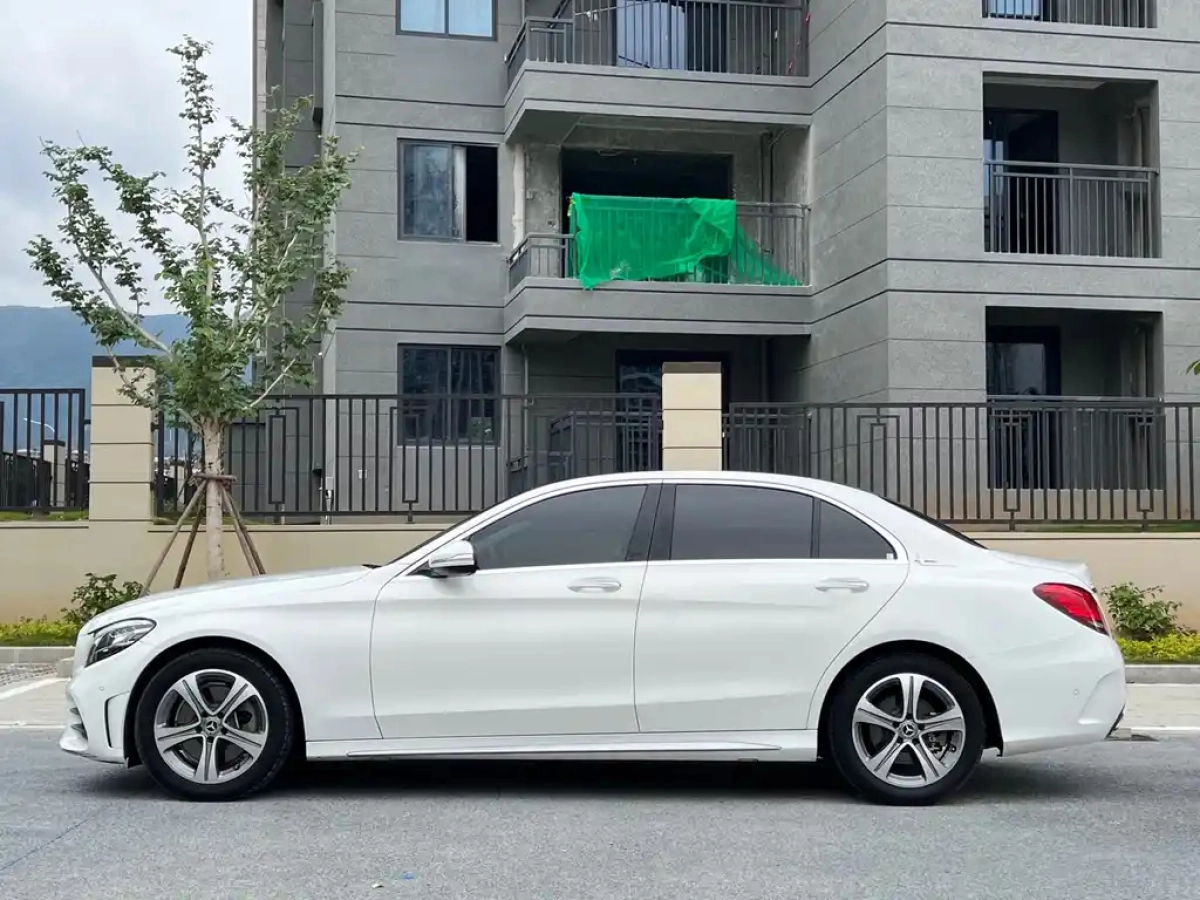 MERCEDES BENZ C-CLASS